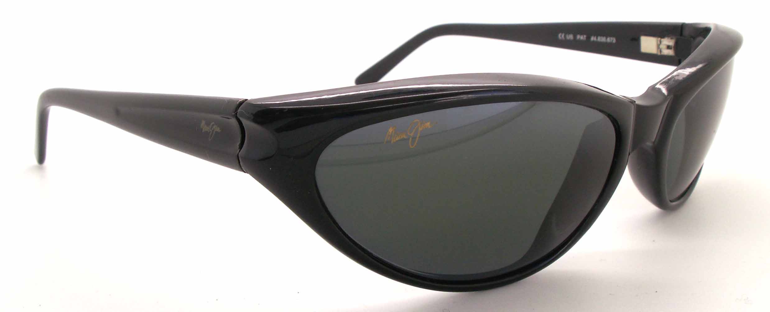 Maui Jim 137 Catamaran display picture 2